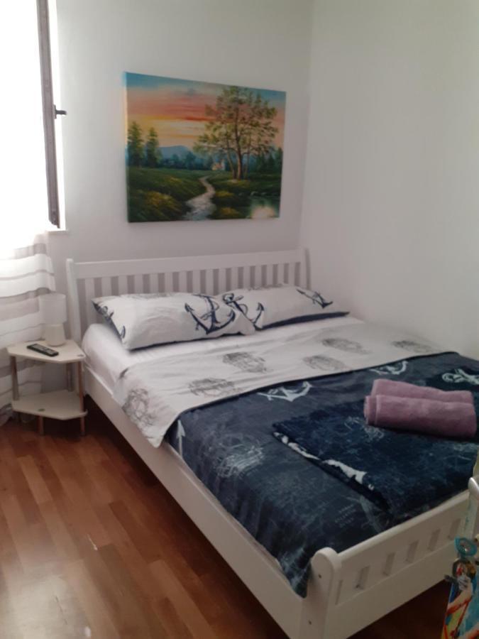 Sea View Apartment Sunrise Poljica & Blue Lagoon Rent A Boat Екстер'єр фото