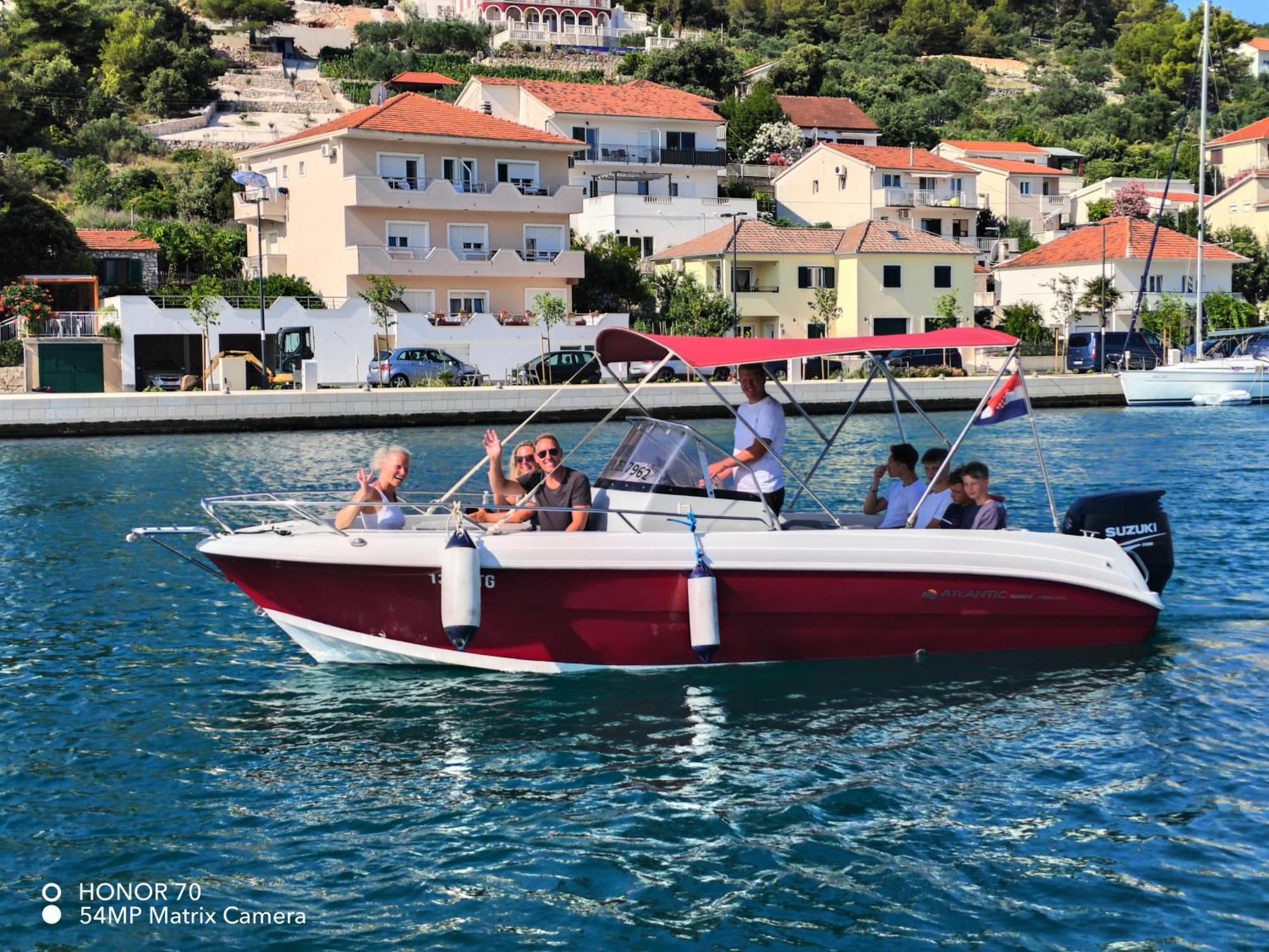 Sea View Apartment Sunrise Poljica & Blue Lagoon Rent A Boat Екстер'єр фото